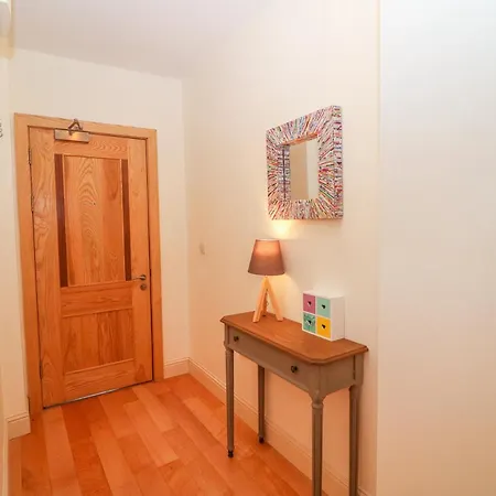 14 Apartment *